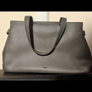 Tumi Tote